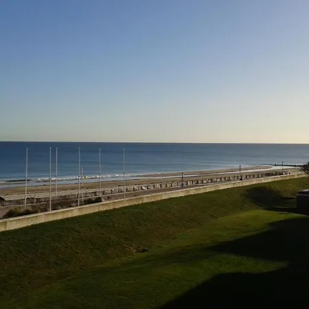 Apartment Strandhotel 31 *